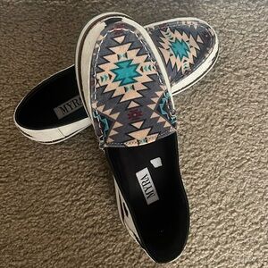 Myra Printed moccasin with suede